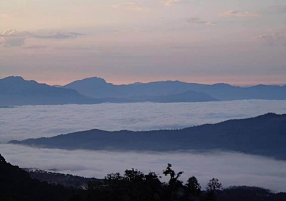 Hardik Resort Chaukori Buitenkant foto